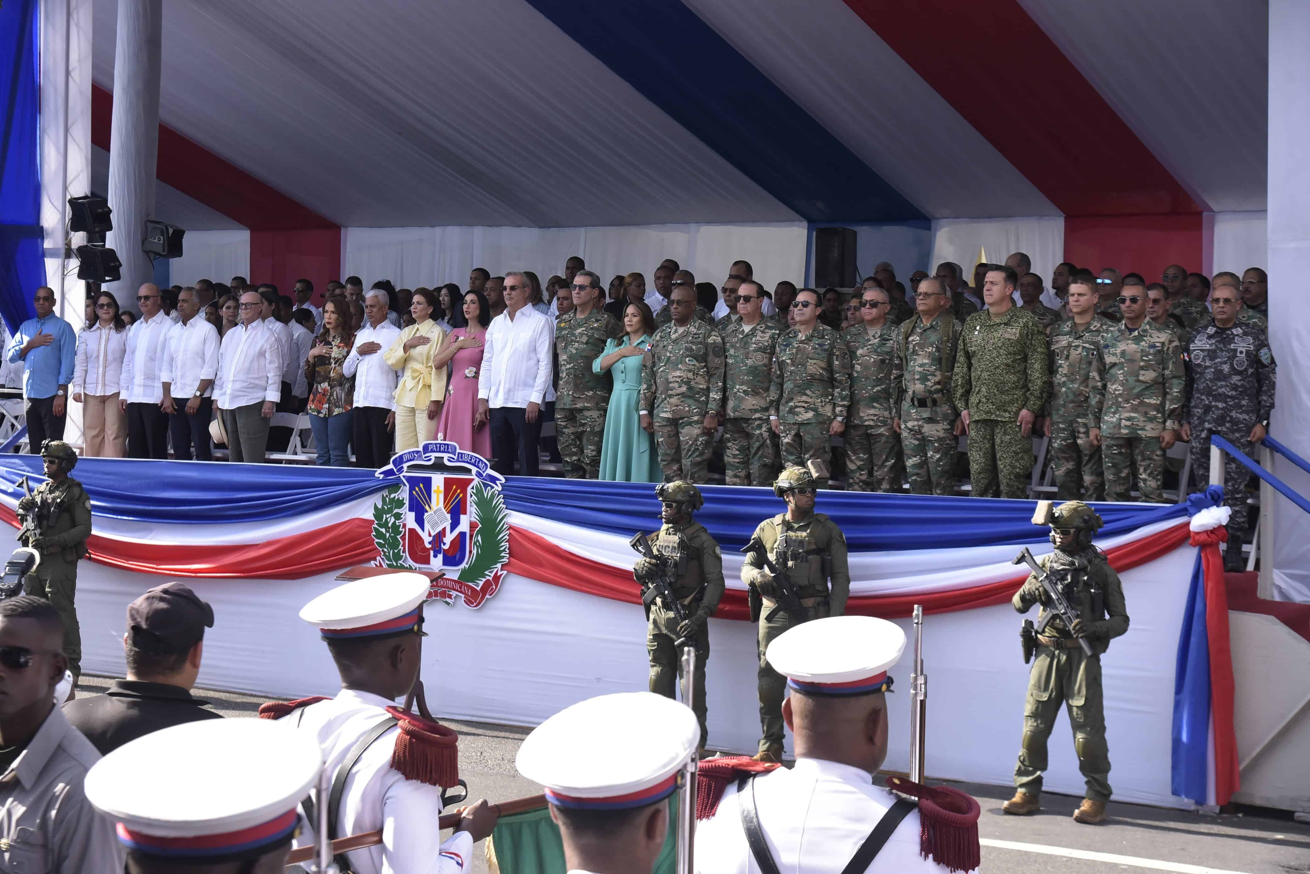 El presidente Luis Abinader encabezó el desfile militar 2024.