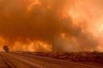 Varios incendios descontrolados mantienen en alerta a miles de ciudadanos en Texas