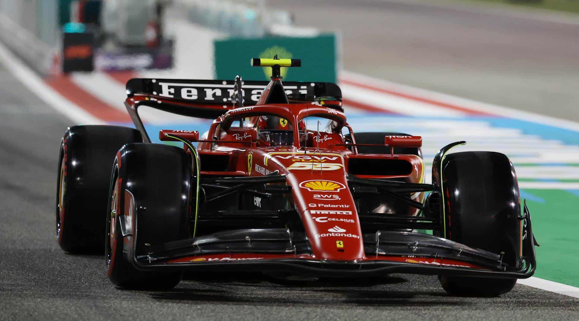 Carlos Sainz a bordo de su Ferrari