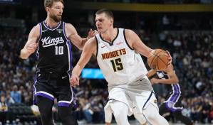 Jamal Murray y Nikola Jokic guían a los Nuggets ante unos mermados Kings, 117-96