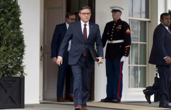 Líderes del Congreso de EEUU llegan a un acuerdo tentativo para evitar cierre del gobierno