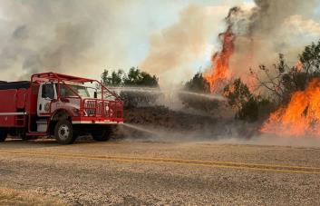 Al menos un muerto y casi medio millón de hectáreas devastadas por incendios en Texas