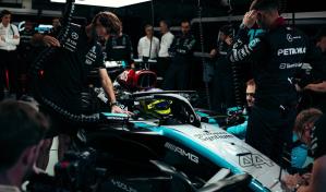 Mercedes Benz domina en el primer día del campeonato