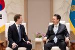 Zuckerberg habla de inteligencia artificial y desinformación en Corea del Sur