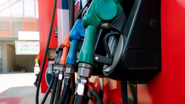 Gobierno vuelve a subsidiar combustibles, pero cuatro variarán de precios