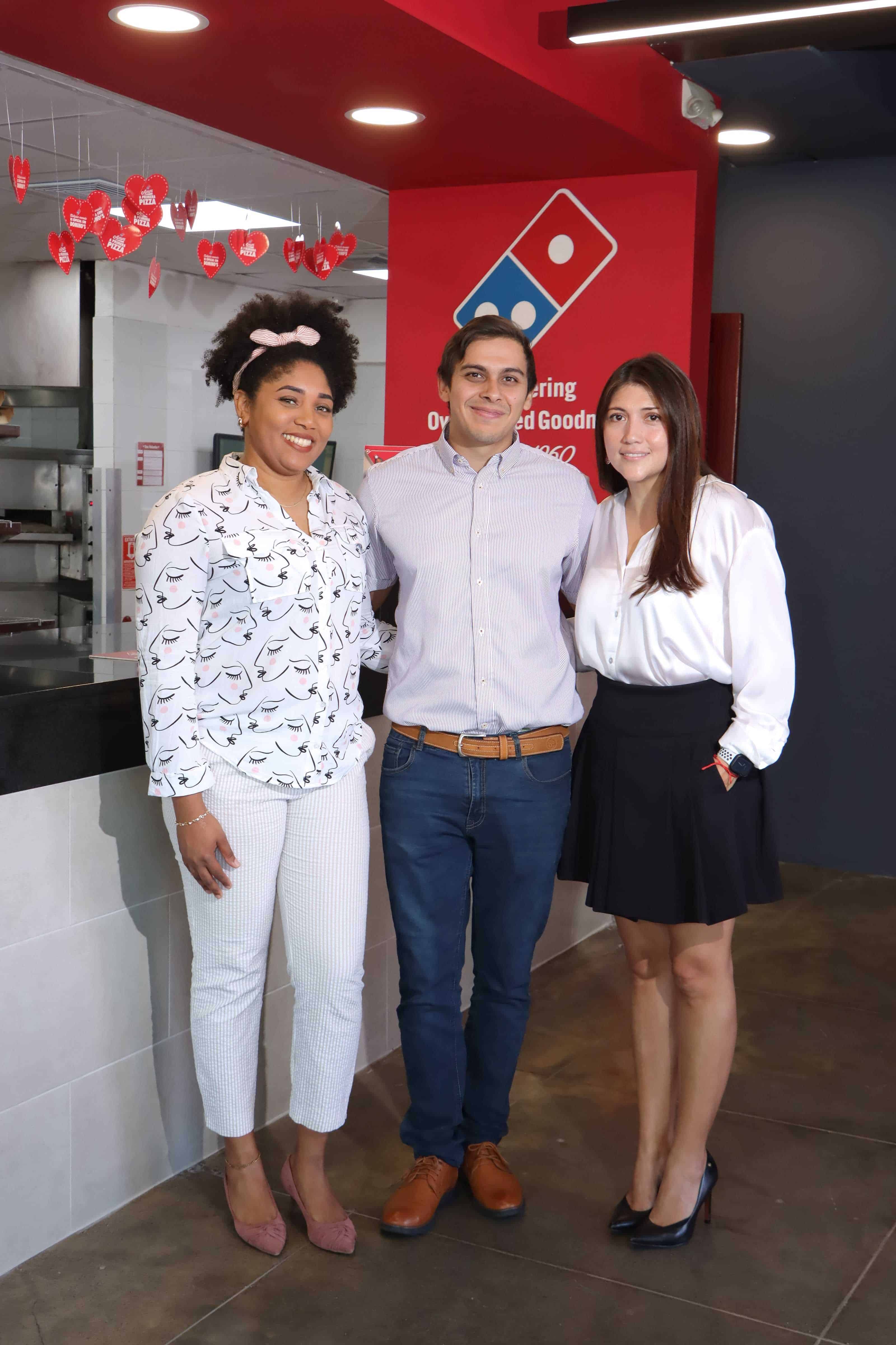 Merssy Benigna, Andres Hernandez y Pamela Carrera.