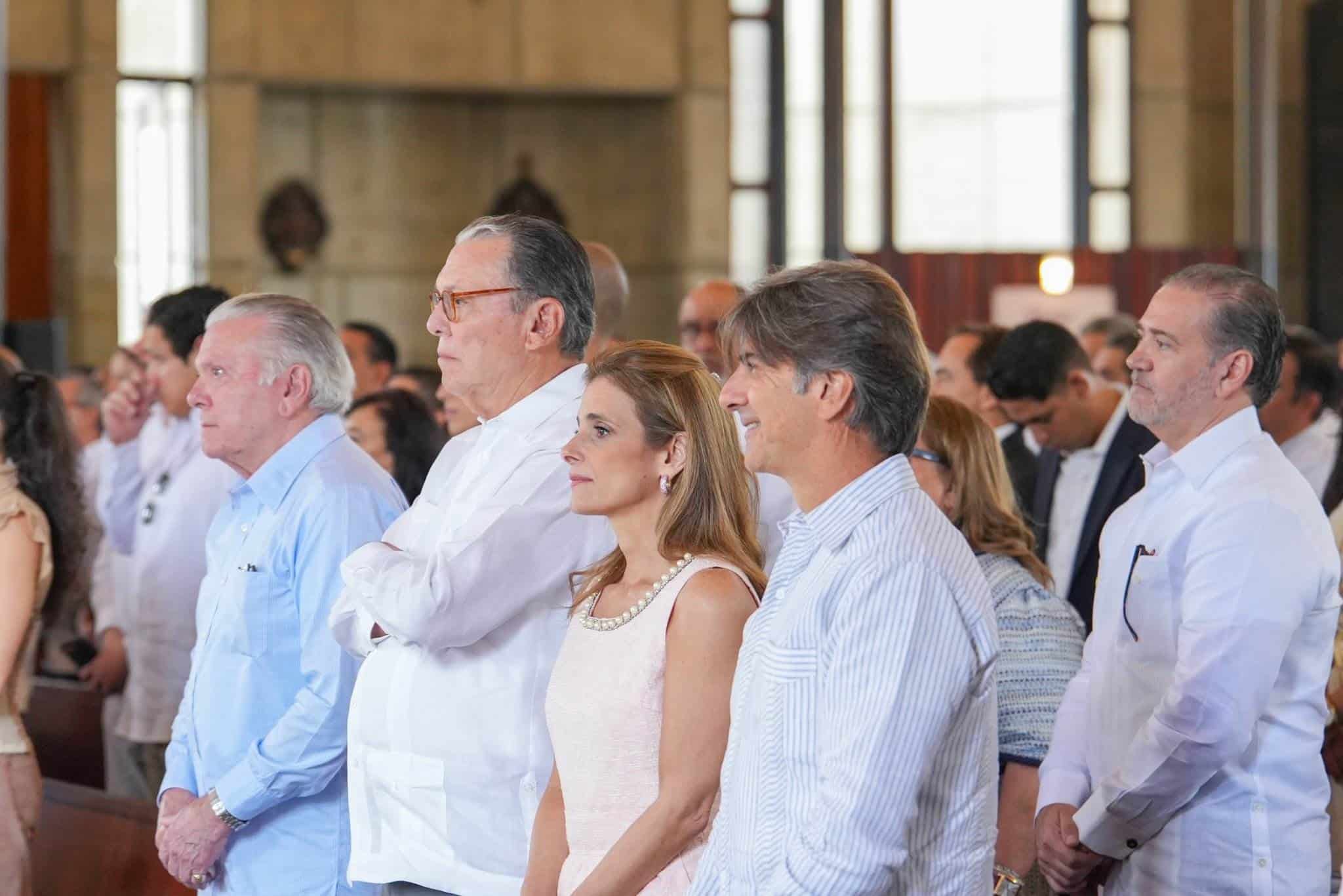 Algunos de los asistentes a la misa en homenaje a Pedro A. Rivera.