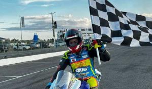 Jonathan Basden arrasa en el  Santo Domingo Grand Prix