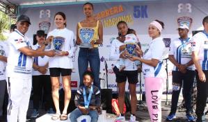 Primera carrera 5K de la Polic&iacute;a Nacional culmina exitosamente