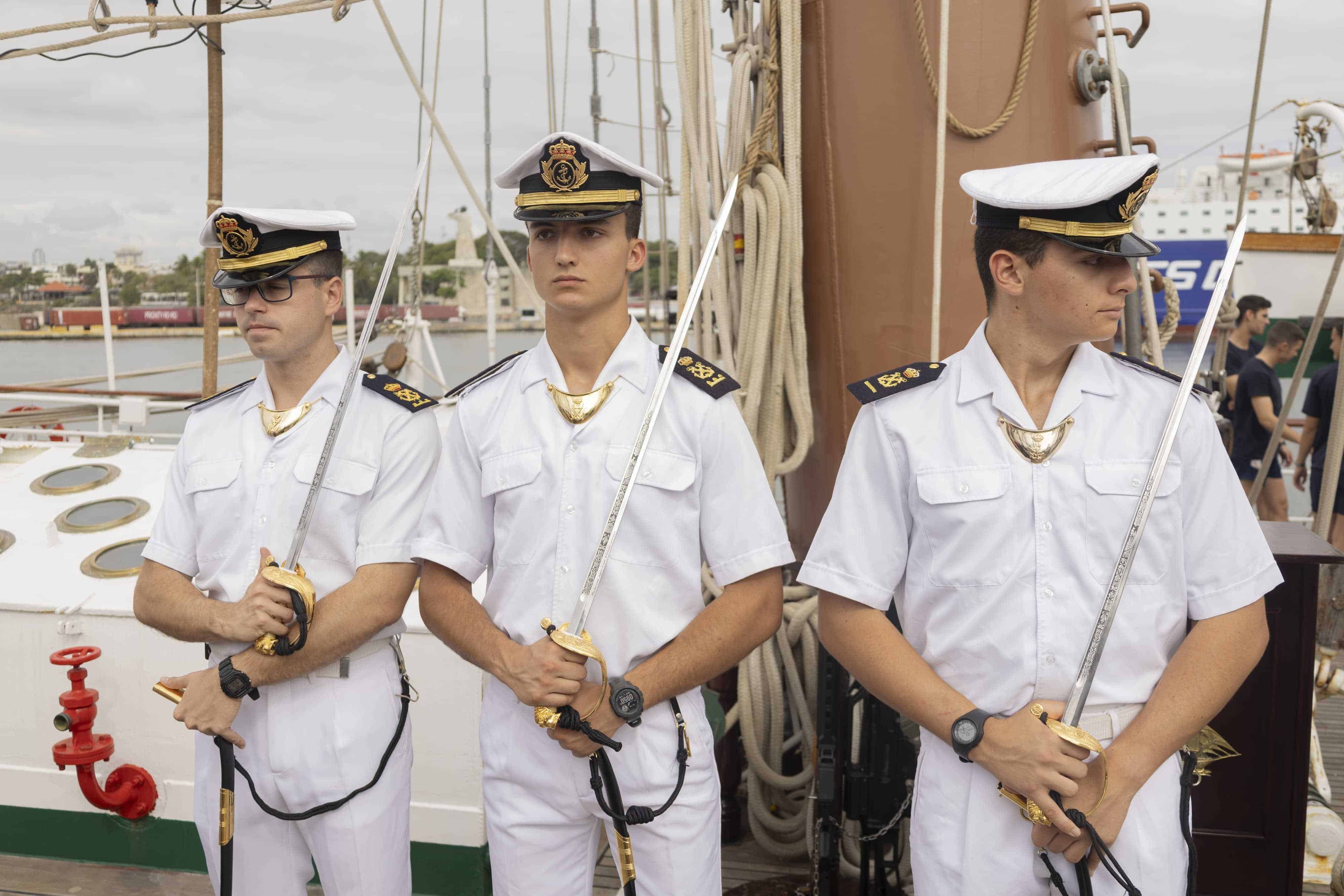 Guardiamarinas del buque-escuela Juan Sebastián Elcano.