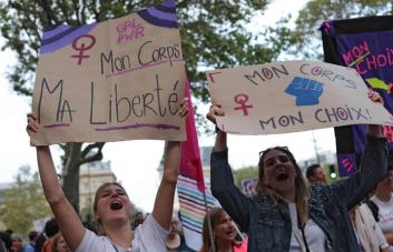 Francia sellará este lunes el acceso al aborto en la Constitución