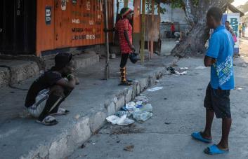 Puerto Príncipe, paralizada tras varios días de violencia en el centro de la capital