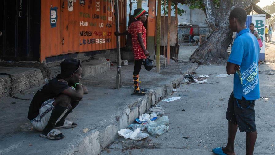 Puerto Príncipe, paralizada tras varios días de violencia en el centro de la capital