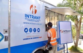 Intrant trabaja en resolución para regular a los deliveries