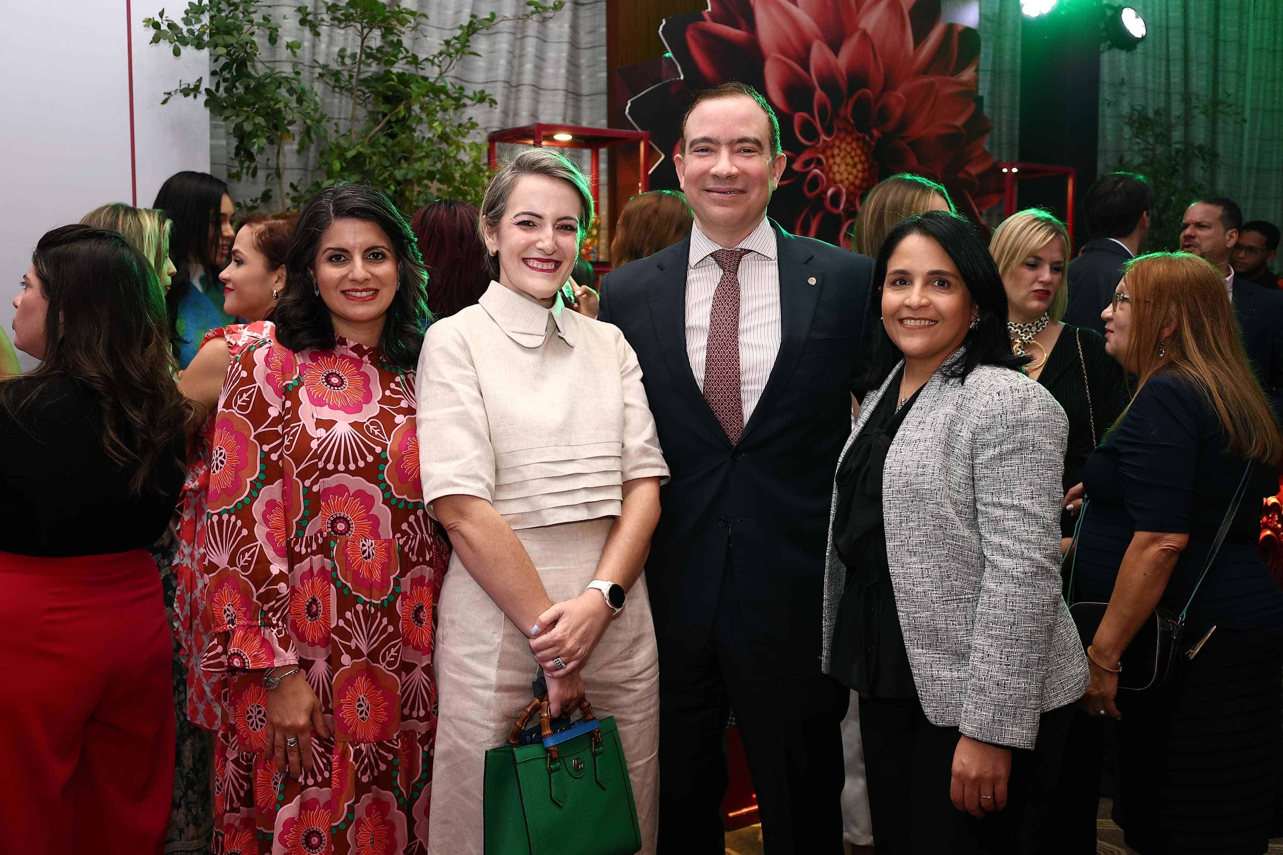Letizia Cantarella, Angela Nieto, Luis Molina y Raysa Conde.