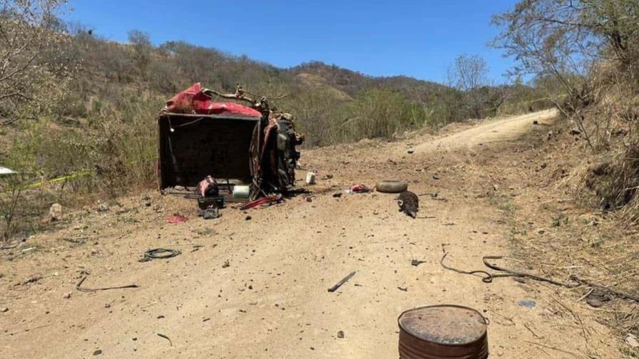 Explosión de mina antipersona mata a tres campesinos en estado mexicano de Michoacán