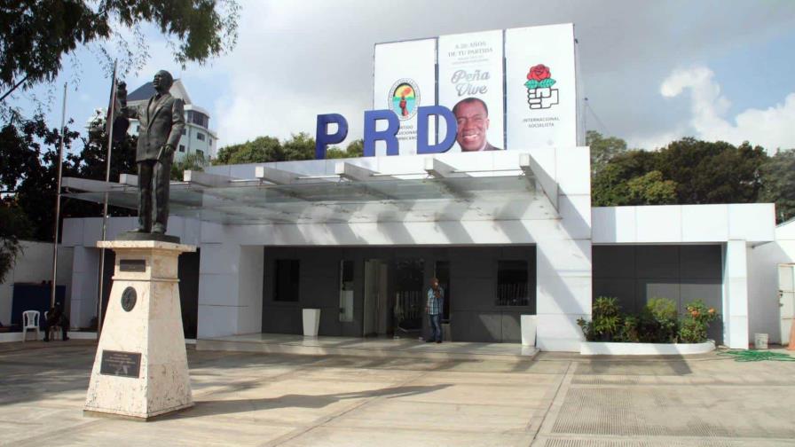 PRD presenta sus candidatos congresuales para elecciones de mayo