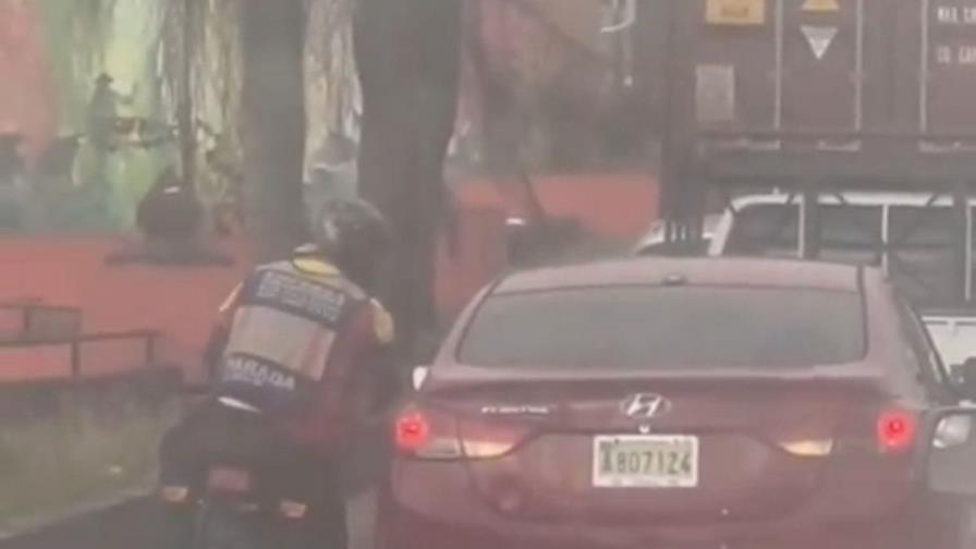 Policía Nacional investiga caso de motorista armado que atracó a conductor en Las Américas