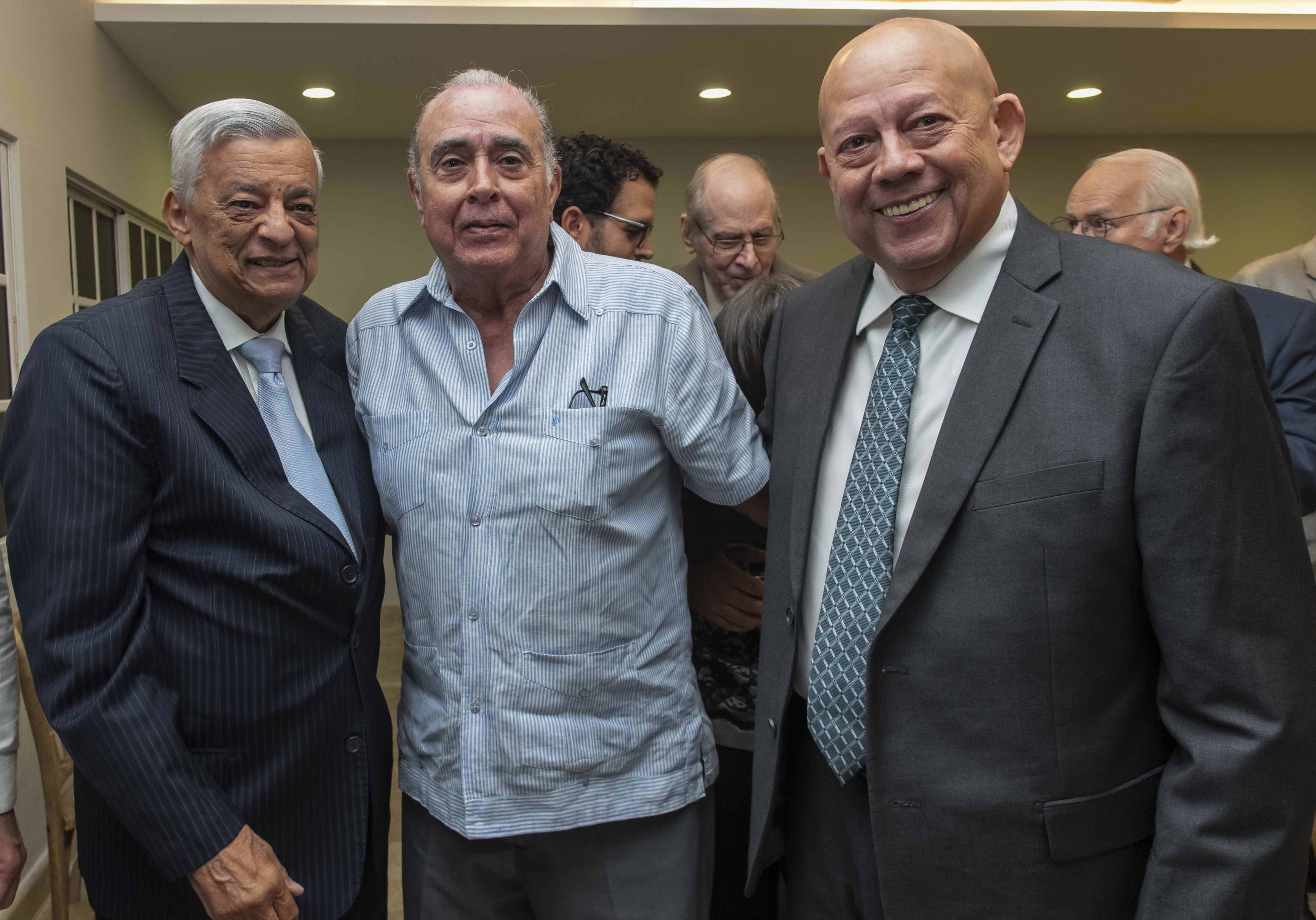 Miguel Ortega, Radhamés Miranda y Rubén Edmead.