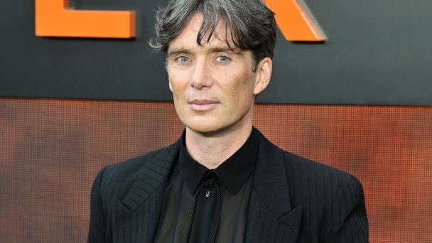 Cillian Murphy lidera la carrera del Óscar a mejor actor, con Paul Giamatti ojo avizor