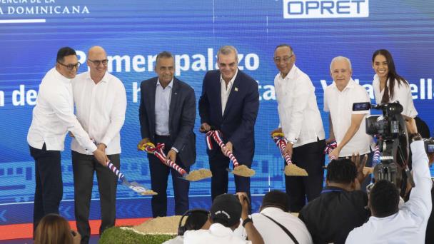 Presidente da primer palazo para extensión de la Línea 1 del Metro