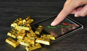 El precio del oro marca un nuevo máximo coincidiendo con la intervención de Powell
