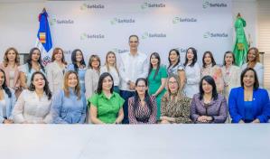 Unos 3.8 millones de mujeres están afiliadas a Senasa