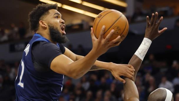 Towns se pierde partido contra Pacers por molestia en rodilla izquierda