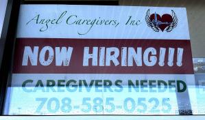 Solicitudes de ayuda por desempleo en EEUU se mantienen en niveles saludables