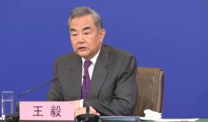 China critica la represión de EEUU y defiende su cercanía con Rusia