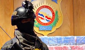 Tras 15 horas de persecución ocupan 984 kilos de cocaína y apresan tres venezolanos en Baní