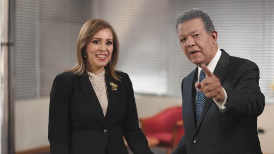 La Fuerza del Pueblo inscribe a su dúo presidencial Leonel Fernández e Ingrid Mendoza en la JCE