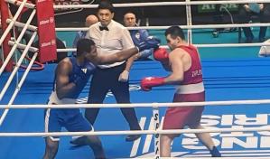 Dominicano Daniel Guzmán consigue inesperada victoria en preolímpico mundial de boxeo