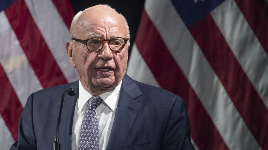 Rupert Murdoch se compromete una vez más, a sus 92 años