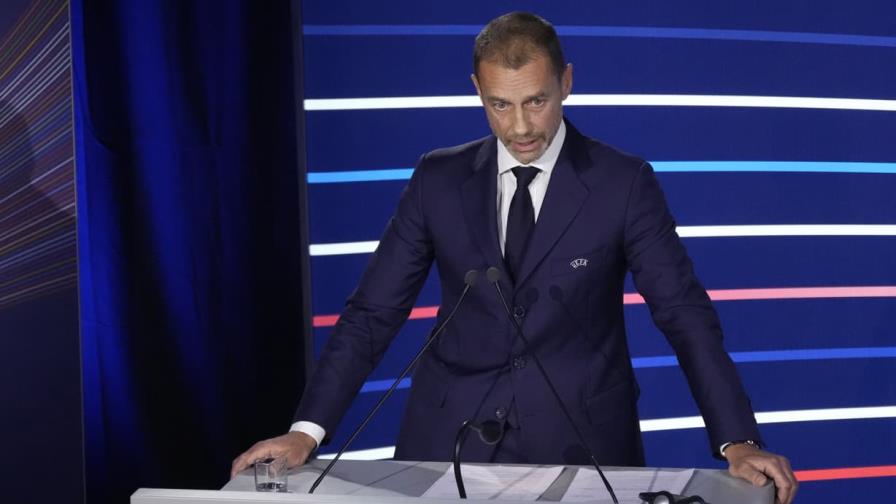 Ceferin, presidente de la UEFA, apoya al jefe del fútbol italiano acusado de desvío de fondos