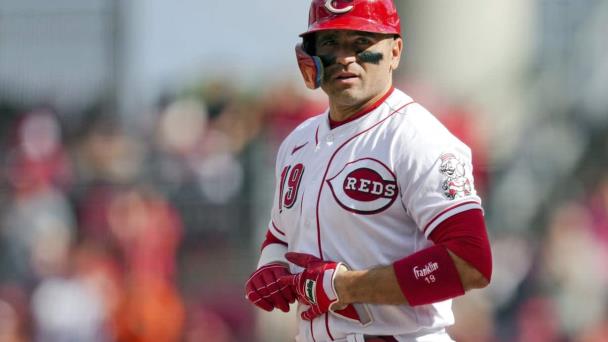 Joey Votto confirma que llegó a un acuerdo de ligas menores con Azulejos