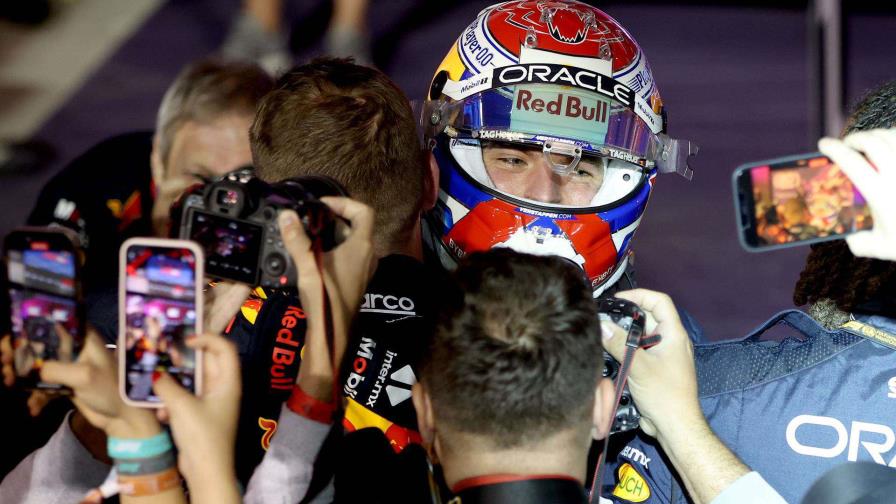 Verstappen sigue dominando y saldrá primero en el Gran Premio de Arabia Saudí