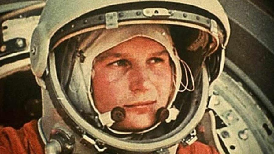 Rusia honra a Gagarin, el primer astronauta, al cumplirse 90 años de su nacimiento