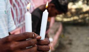 Con velas encendidas vecinos recuerdan al ultimado narcotraficante Kiko la Quema