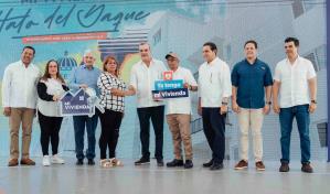 El Mived entrega 300 apartamentos del Plan Mi Vivienda en Hato del Yaque en Santiago
