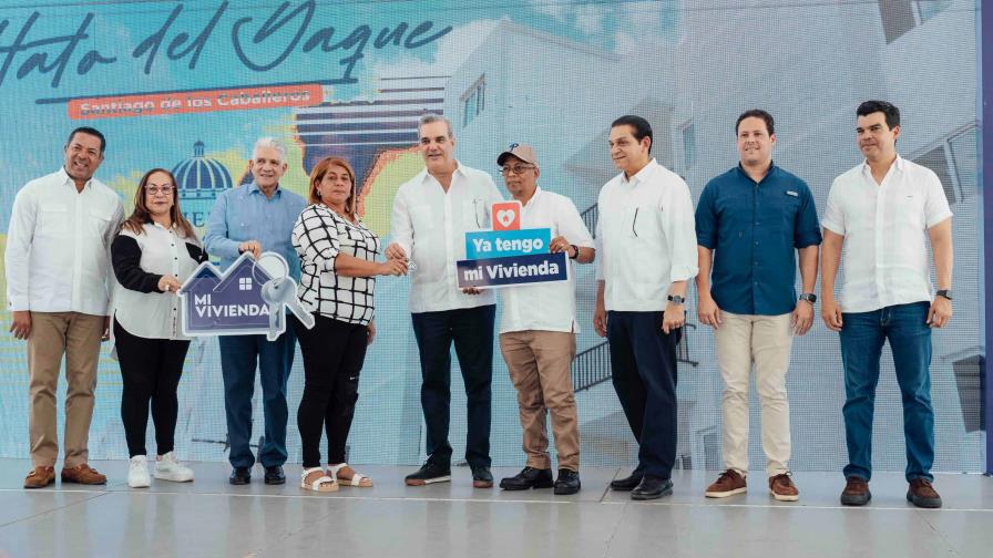 El Mived entrega 300 apartamentos del Plan Mi Vivienda en Hato del Yaque en Santiago