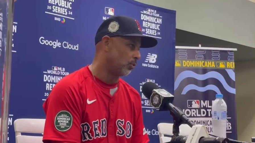 Video | Alex Cora valora el legado de los peloteros dominicanos en Boston