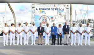 Armada y Club Náutico celebran torneo de pesca El Dorado