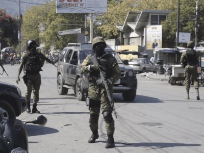 Haití: EE.UU. envía soldados para reforzar seguridad en su embajada