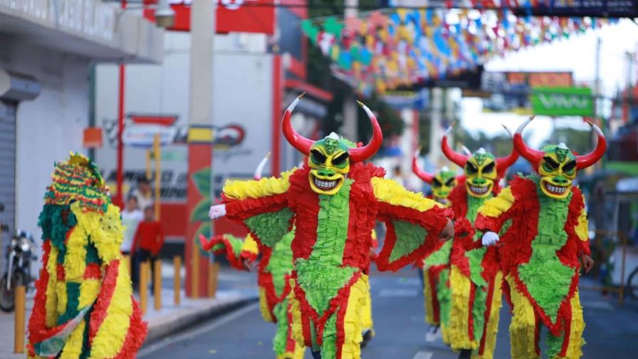La reacción de Cultura tras tragedia en cierre de Carnaval de Salcedo