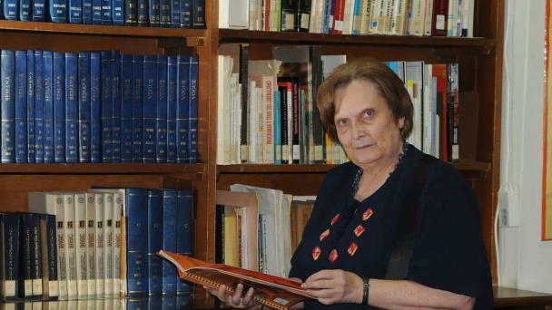 La escritora colombiana Carmiña Navia, premio internacional de literatura Virginia Woolf