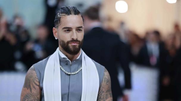 Maluma y la controversia en clínica por el nacimiento de su hija