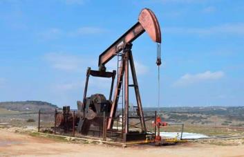 El petróleo de Texas abre a la baja y se coloca en 77.85 dólares el barril