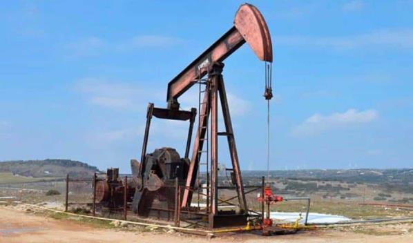 El petr&oacute;leo de Texas sube casi un 2 % ante aumento de ataques entre Ir&aacute;n y EE. UU.