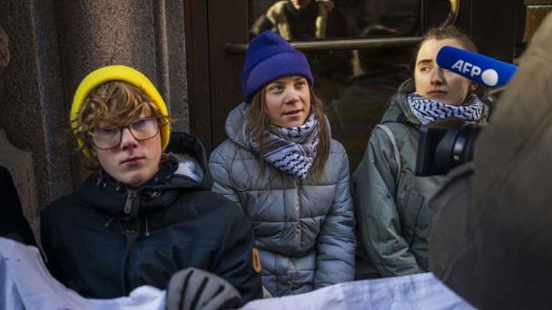 Greta Thunberg dice que la juventud tuvo que crecer demasiado rápido por la crisis climática